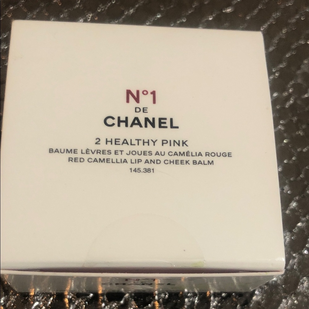 CHANEL N°1 De Chanel Lip & Cheek Balm - Healthy Pink